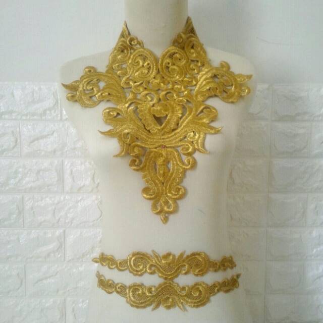 Renda bordir kerah coker tari