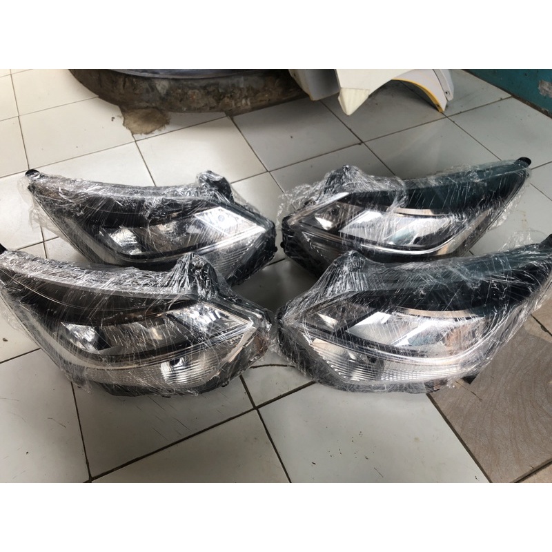 Headlamp calya/sigra facelift