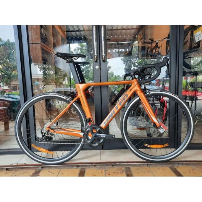 Road bike United Stygma Carbon