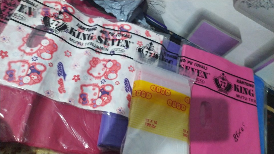 Plastik Klip Ukuran 15x10 Isi 100 Lembar