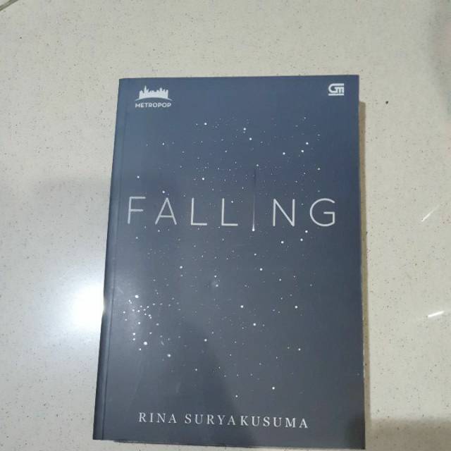 Metropop Falling - Rina Suryakusuma