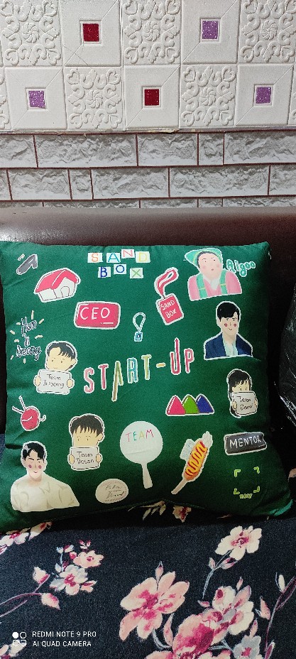 Bantal Sofa Start Up Korea - Han Ji Pyeong / Nam Do San / Seo Dal Mi 40x40 Cm - Pusat Kado Murah
