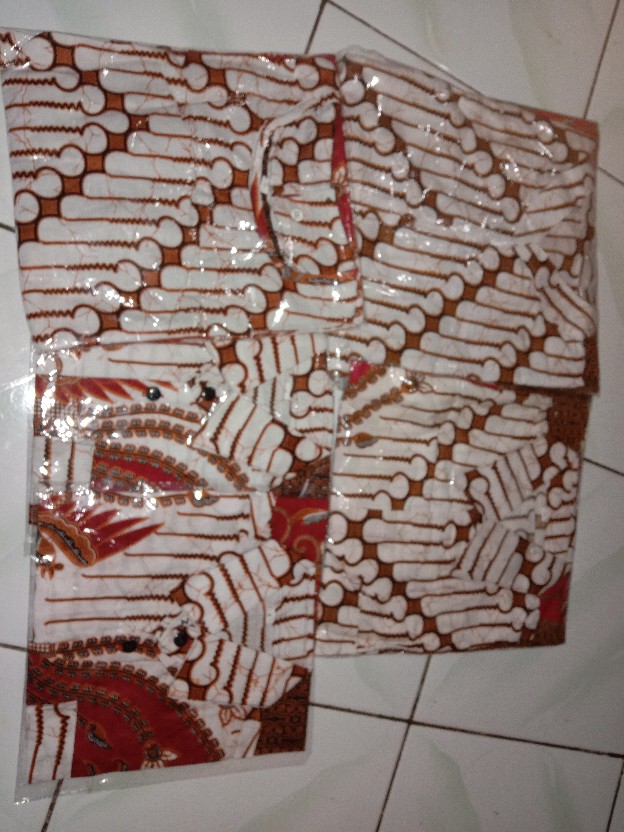 Sarimbit/couple Batik Keluarga Sania Ruffle Ndoro Jowi Batik Couple Keluarga Terkomplit Dan Terbaru