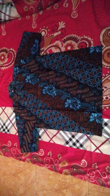 Batik Dianputri  Kemeja Batik Pria Lengan Panjang Motif Parang Bunga 3 Warna