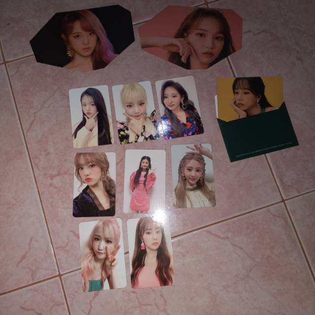 IZONE IZ*ONE BLOOM*IZ PHOTOCARD (hyewon, minju, wonyoung, chaewon, yuri)