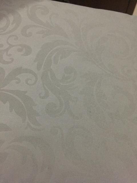 1 Kg Uk 180 / 160 Sprei Sprey Polos Embos Vallery Queen Atau King