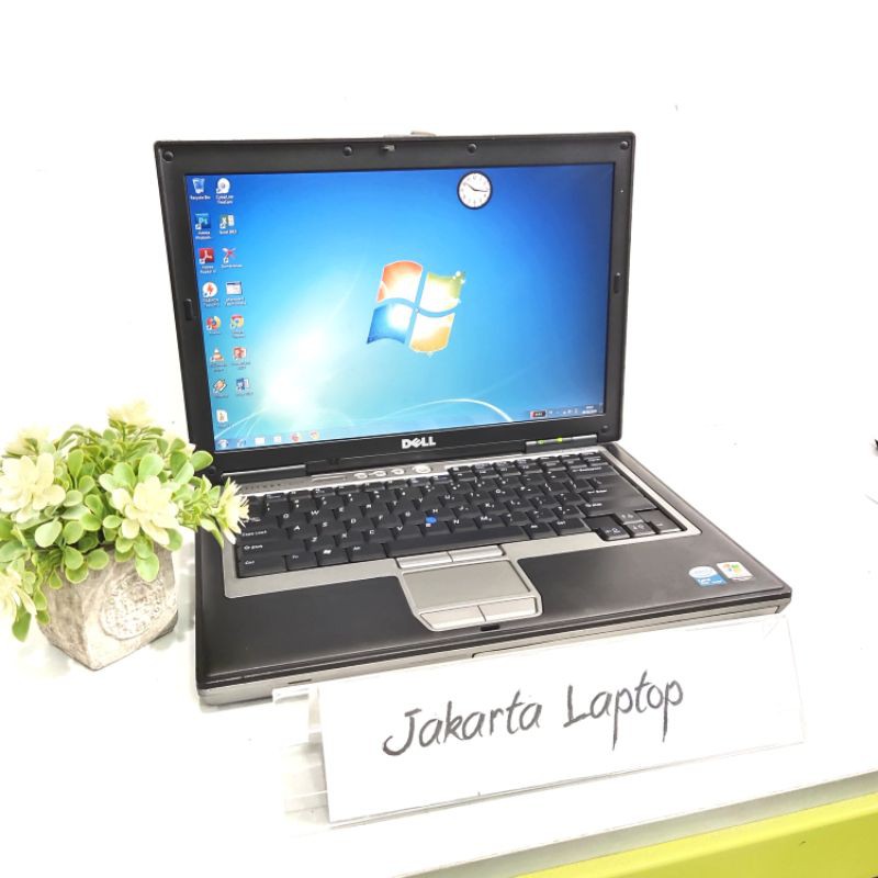 Laptop dell latitude D630 Ram 4gb Hdd 500gb Murah Mulus Bergaransi camera