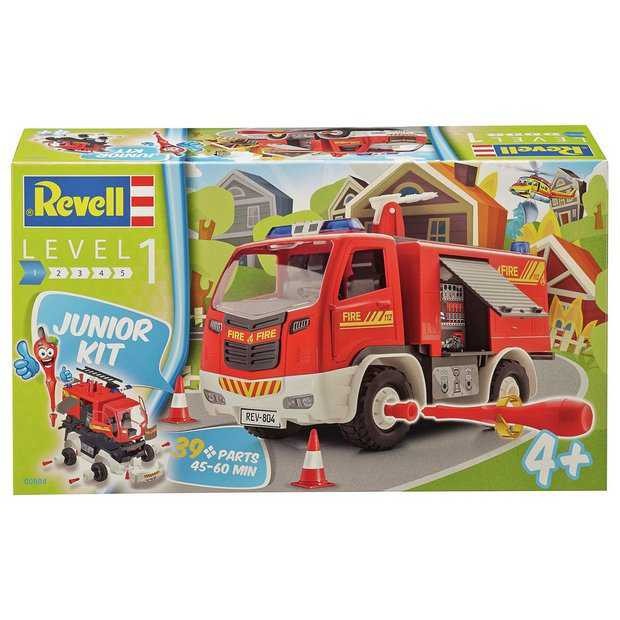 REVELL FIRE TRUCK