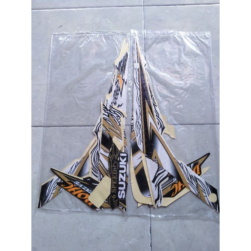 striping satria Fu 2011 putih