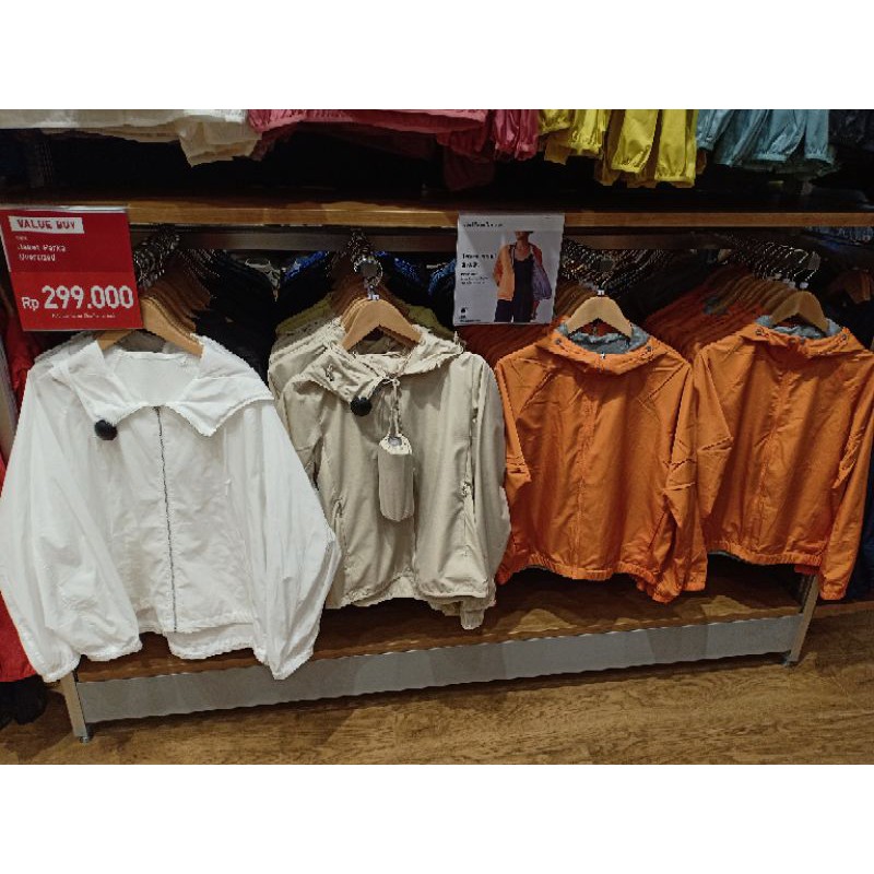 UNIQLO Jaket Parka Oversized