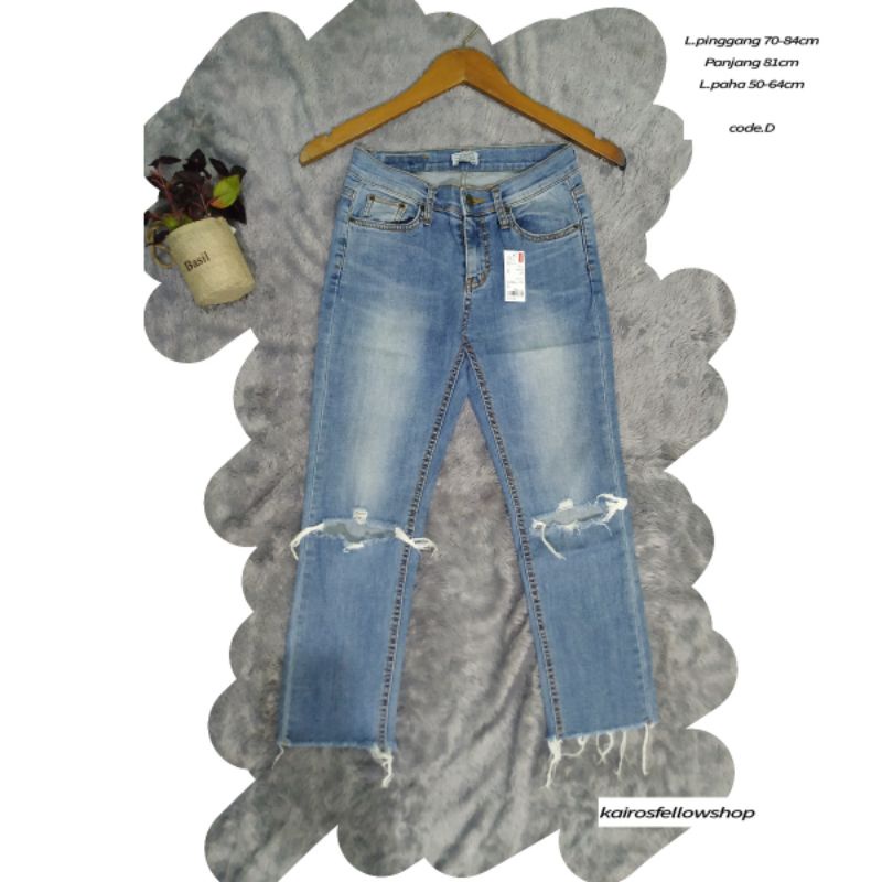 Ready Stock Premium Ripped Jeans