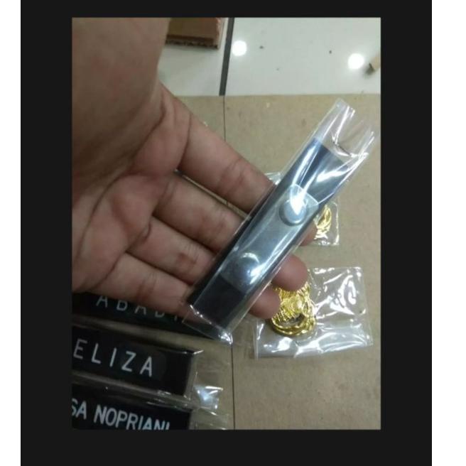 

(Y8Q7) Papan Nama Dada Grafir Dip Magnet/Nametag //Trend@ready