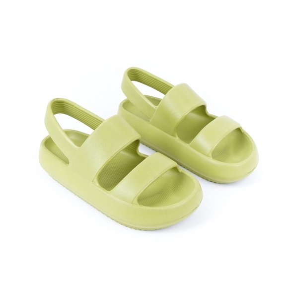 Sepatu Sandal Gunung Wanita Clay Elastis Wedges Elegant Sendal Wanita Tali Belakang Stiker 3D Sandal Lalisa
