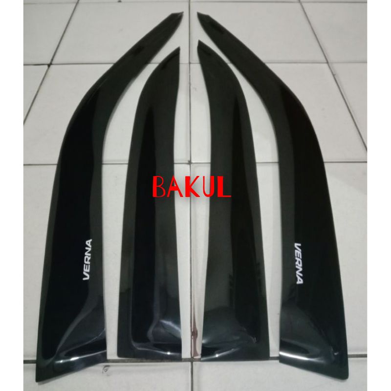 Talang Air Hyundai Verna/Accent Verna Tahun 2001-2006 Slim