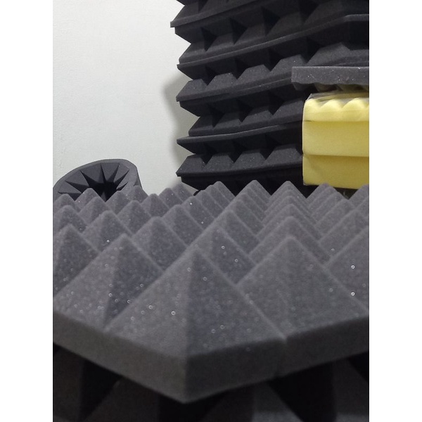 Busa peredam suara ruangan Acoustic pyramid ukuran 100×50cm ketebalan 6cm