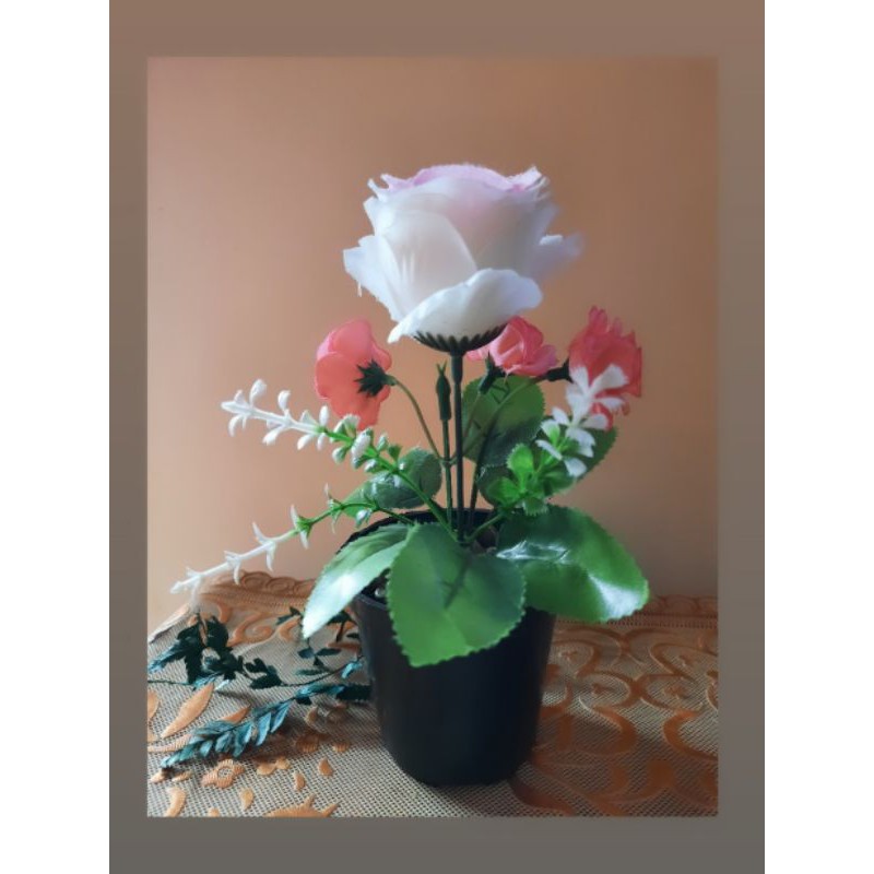 Bunga Mawar Putih Artificial