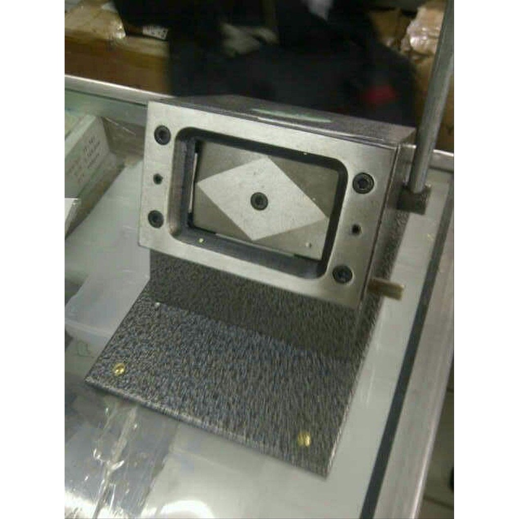 

Mesin pemotong ID Card INNOVATEC PVC Card last stok