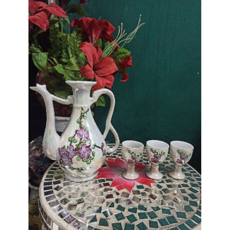 Teaset Antik & 3 gelas mini Porselen NOS depan belakang motif berbeda made in China
