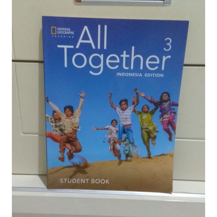 Buku Bahasa Inggris National Geographic Kelas 3 SD (second)