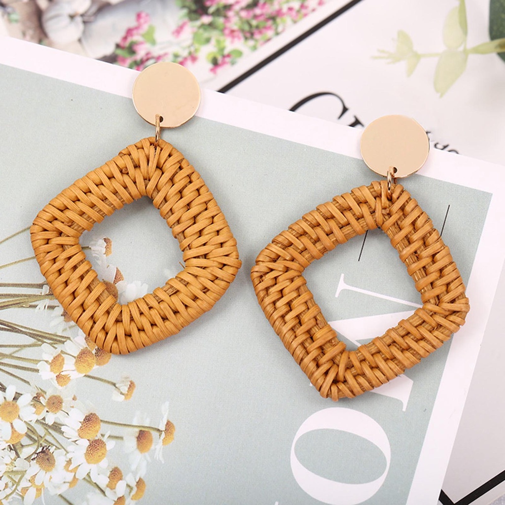 Hu Hu Hu Hu Hu Alat Bantu Pasang Kacamata♡ 1 Pasang Anting Tusuk Gantung Desain Geometri Gaya Vintageelegan Ringan Handmade Untuk Wanita