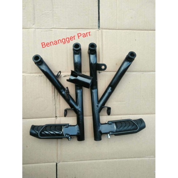 Dudukan step Footstep Belalang Vario 110 Lama /  Vario Old