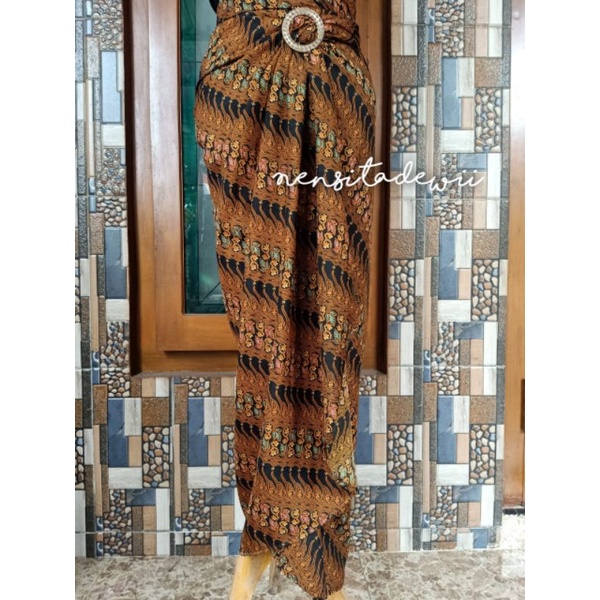 Rok Lilit Batik / Bawahan Kebaya - Motif Modang Kembang