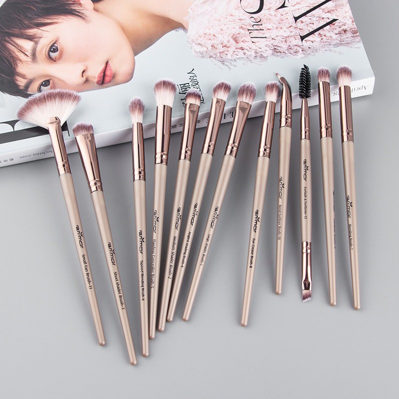 (READY &amp; ORI) Anmor Pro Make Up Brush Set 16 Pcs Available In 2 Colors Coffee And Black 0112-16K 16C