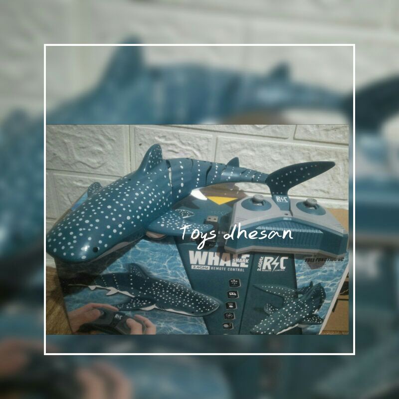 mainan r/c hiu air remote