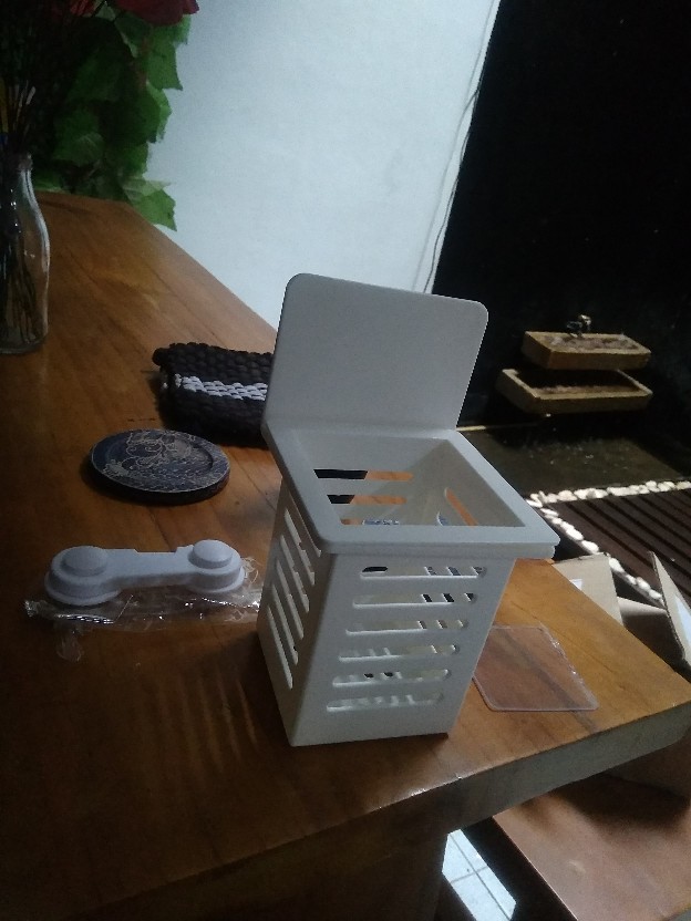 Tempat Sendok Garpu Alat Dapur Sikat Gigi Odol Wc Dapur Anti Air Rak