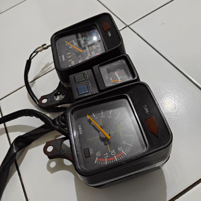 ( sparepart bekas ) speedometer spidometer rx king cobra lawas kotak copotan original -