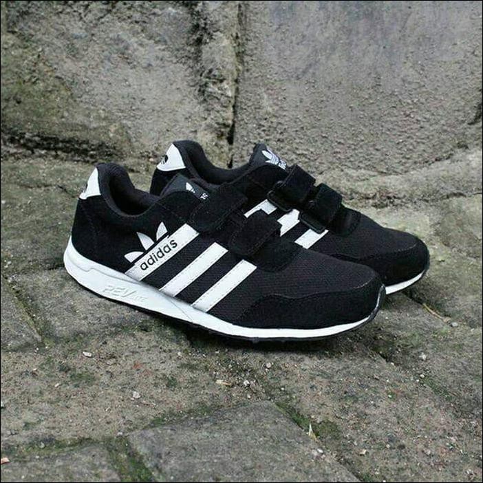 SEPATU ADIDAS NEO HITAM SEPATU SEKOLAH ADIDAS HITAM - 30