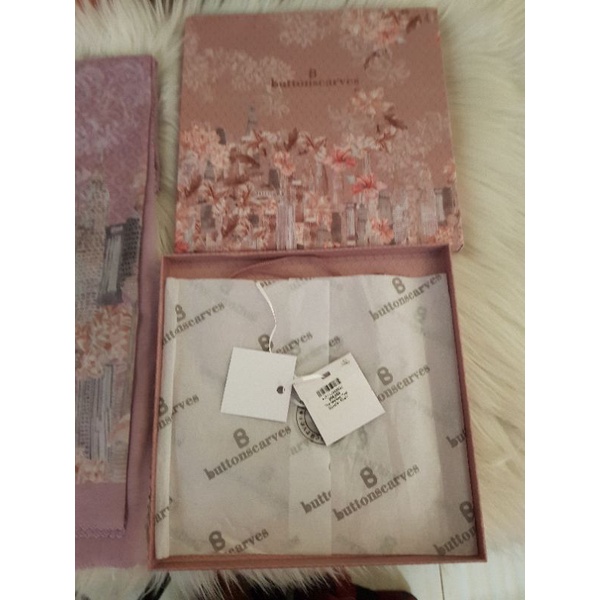 Preloved Buttonscarves Malaya Series Blush