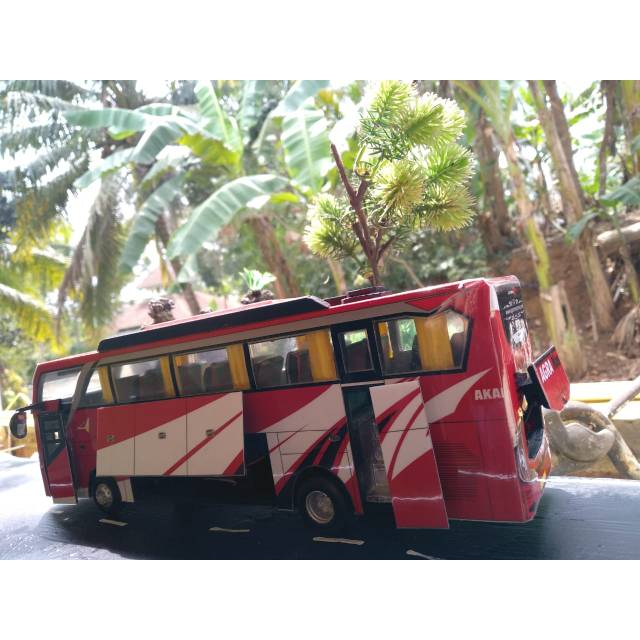 Miniatur Bis Indonesia Agra Mas