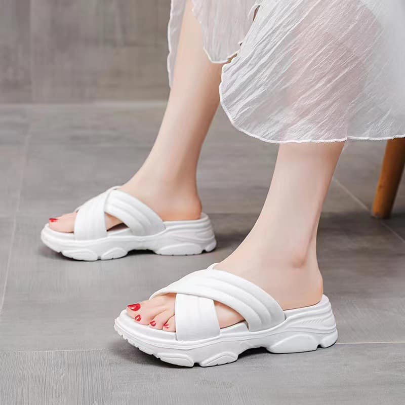 Sandal Wanita Wedges Silang Tinggi 5cm Size 36 - 40 Casual Sendal Cewek Platform 37 38 39 untuk Jalan Pergi Santai Slop Warna Black Hitam Rumahan Selop Rumah Premium Original Sara Sara Kekinian Terbaru Shoes ORI Mall Official StoreS