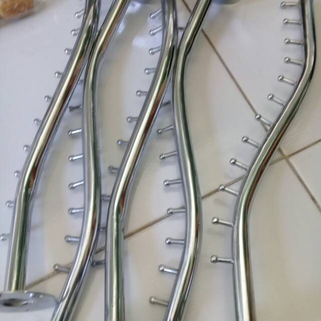 Seruling gantungan hanger