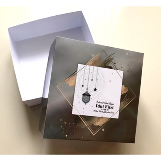 

Kotak Box Hampers Kue Souvenir Lebaran Idul Fitri