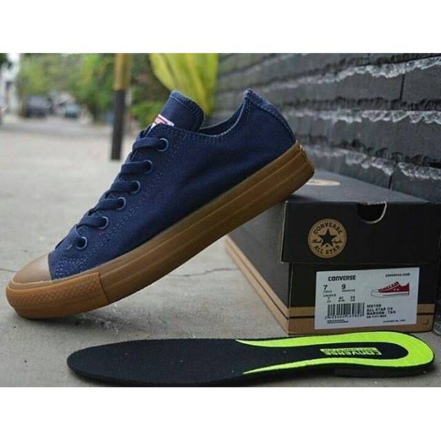 Sepatu Converse Chuck Tailor CT Gum Sneakers Pria Wanita Navy