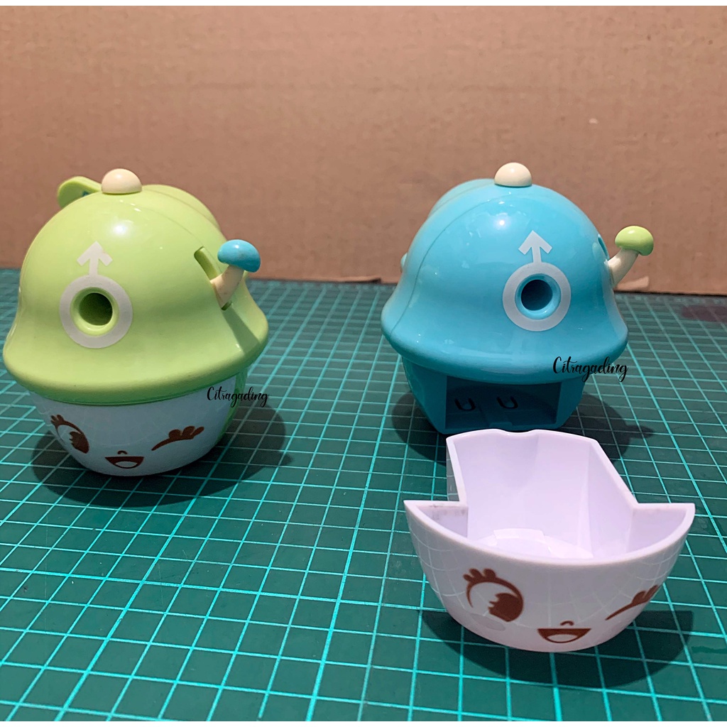 

RAUTAN MEJA PUTAR PERUNCING APPLE GIRL ANTI SLIP SERUTAN PENSIL KAYU TABLE SHARPENER ASAHAN GROSIR
