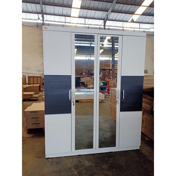 Lemari Pakaian Jumbo 4 Pintu Full Kayu Padu