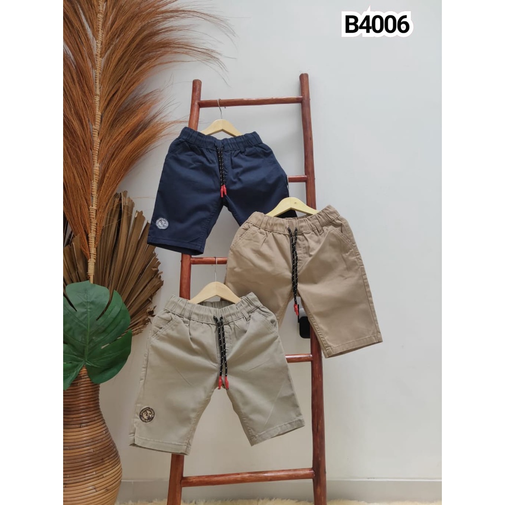 CELANA PENDEK CHINOS ANAK B4006