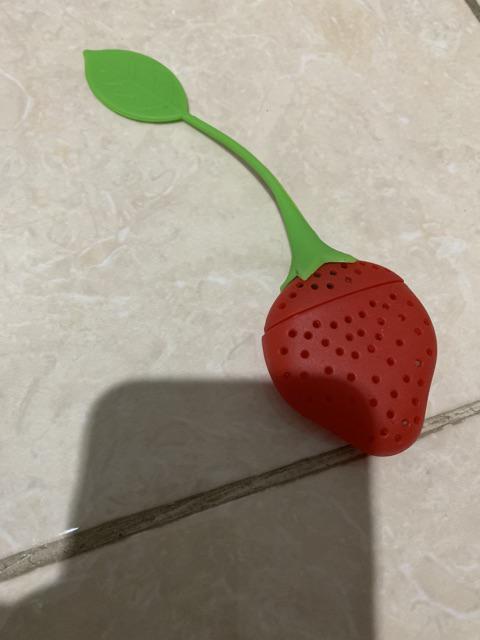 Peralatan Dapur: Saringan/diffuser Daun Teh Bentuk Stroberi