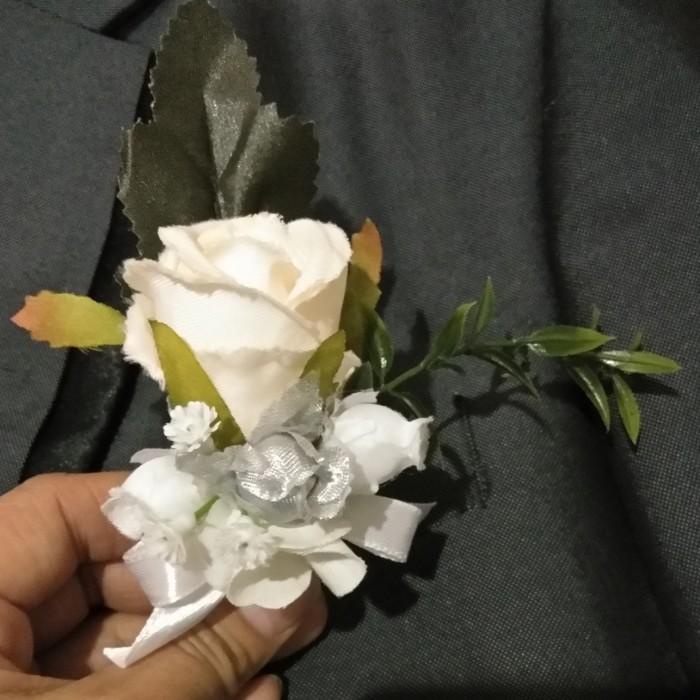 Pin | Korsase Bunga Mawar Putih Bros Jas Mawar Putih