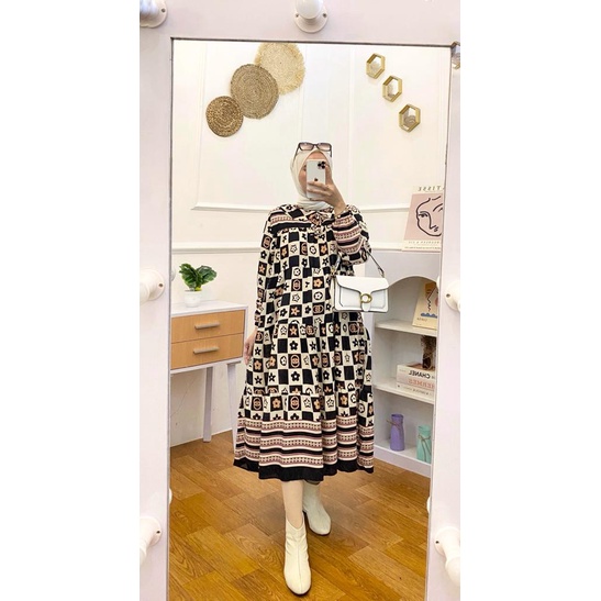 Riana Midi Dress Branded