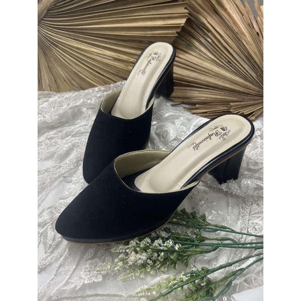 sepatu pesta wanita hitam buludru 7cm tahu