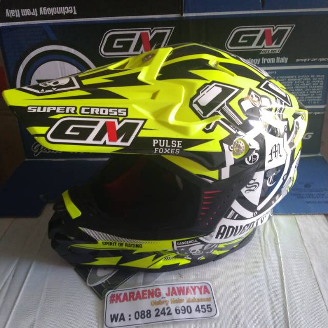 Helm Cross GM Motif