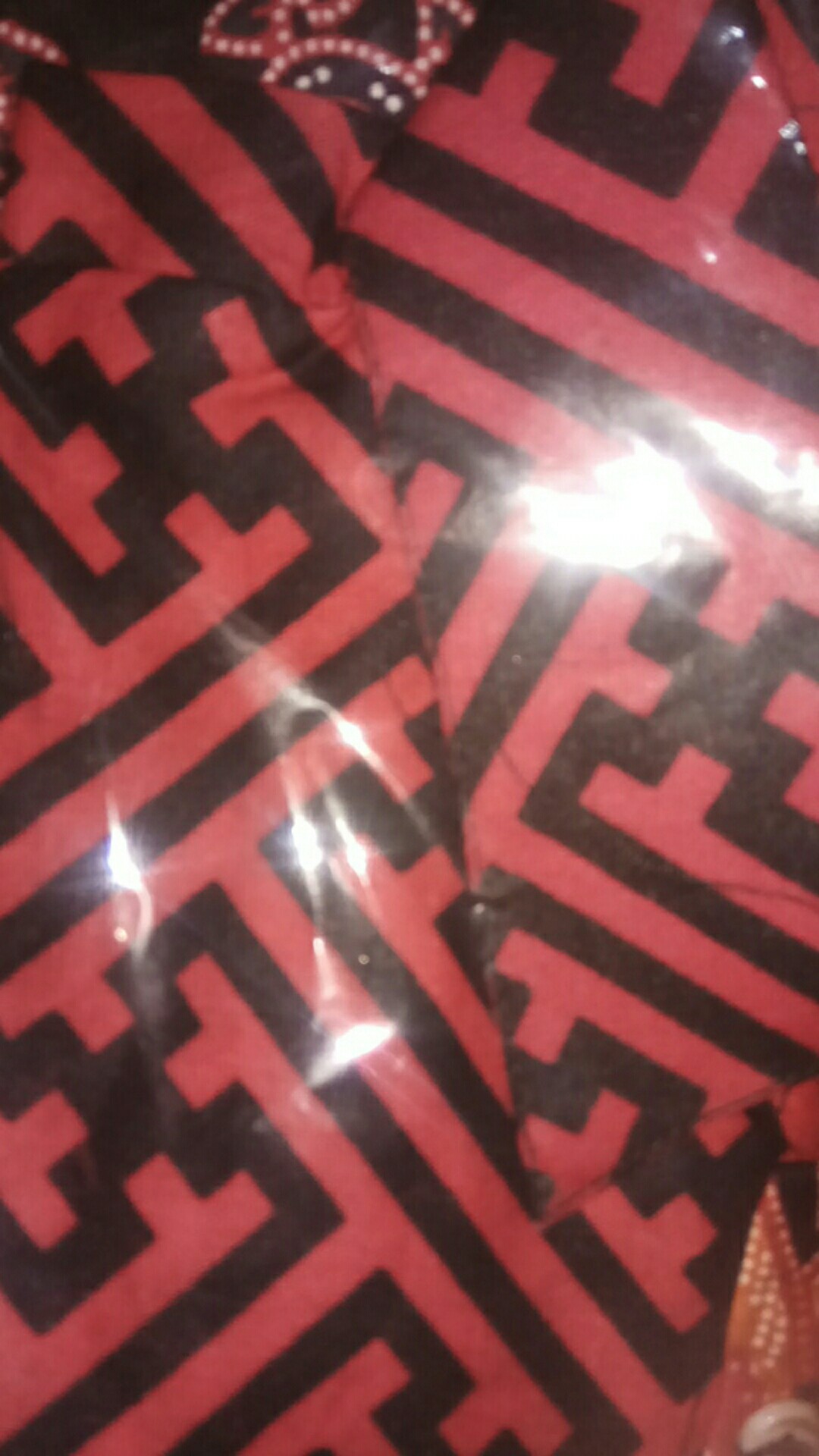 Baju Batik Couple Keluarga Jazzy Modern / Baju Couple Keluarga / Sarimbit Motif Polos Merah Termurah