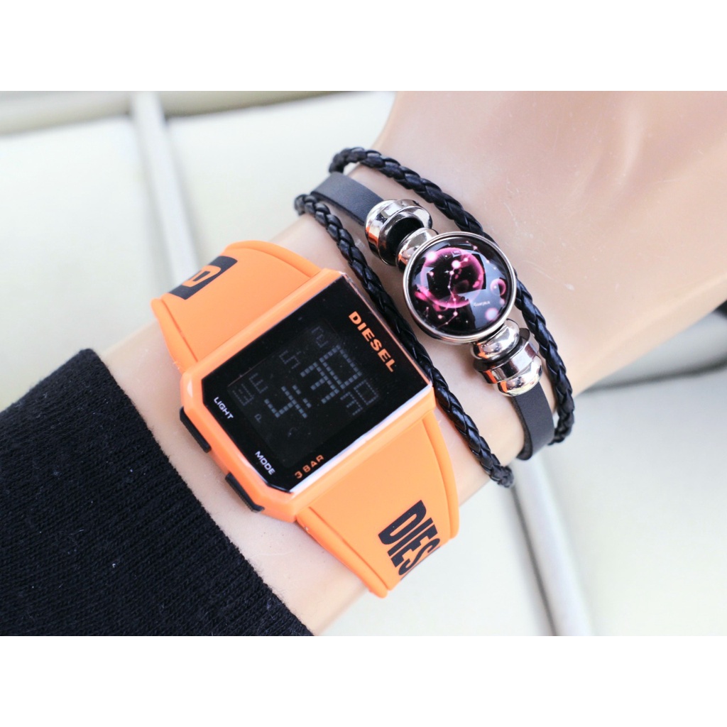 Jam Tangan Pria W1858K Digital Tali Rubber Tanggal Hari Aktif Free Box Gelang &amp; Baterai