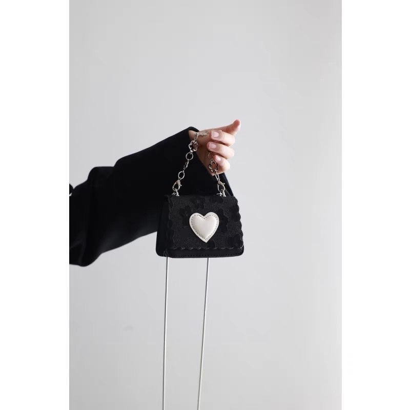 [NEW] Mini Heart Patch Detail Flap Square Bag Crossbody Bag 10048