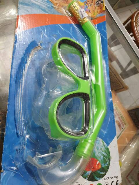 Snorkel anak anak