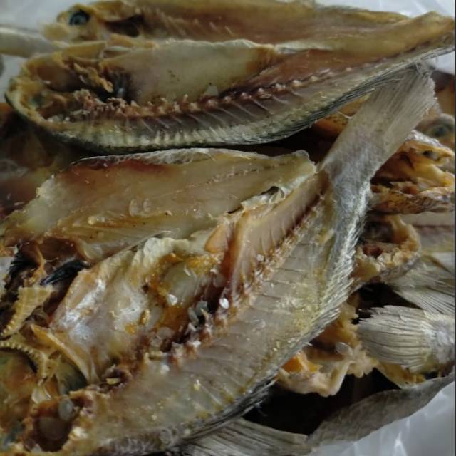 

Ikan asin belah